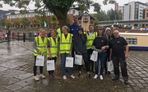 Chloe Lowe, Kirsty Grafton, Tamaris Roberts, Grace Anderson and Tom Lloyd of Born and Raised helping tidy Victoria Quays